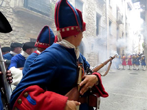 Girona resisteix! Jornades de recreaci&oacute; hist&ograve;rica de la Guerra de Successi&oacute;. Combat al carrer de Bellmirall