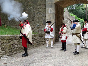 Girona resisteix! Jornades de recreaci&oacute; hist&ograve;rica de la Guerra de Successi&oacute;. Combat al portal de Sant Crist&ograve;fol