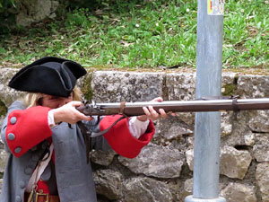 Girona resisteix! Jornades de recreaci&oacute; hist&ograve;rica de la Guerra de Successi&oacute;. Combat al portal de Sant Crist&ograve;fol