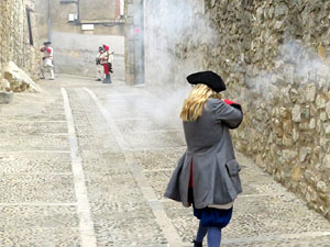 Girona resisteix! Jornades de recreaci&oacute; hist&ograve;rica de la Guerra de Successi&oacute;. Combat al portal de Sant Crist&ograve;fol