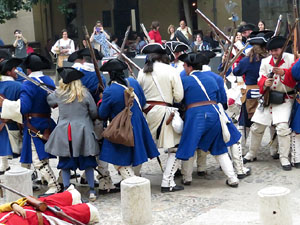 Girona resisteix! Jornades de recreaci&oacute; hist&ograve;rica de la Guerra de Successi&oacute;. Combat a la pla&ccedil;a de Sant Dom&egrave;nec