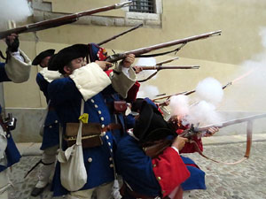 Girona resisteix! Jornades de recreaci&oacute; hist&ograve;rica de la Guerra de Successi&oacute;. Combat a la pla&ccedil;a dels Lledoners