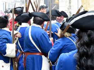 Girona resisteix! Jornades de recreaci&oacute; hist&ograve;rica de la Guerra de Successi&oacute;. Combat a la pla&ccedil;a dels Lledoners