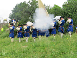 Girona resisteix! Jornades de recreaci&oacute; hist&ograve;rica de la Guerra de Successi&oacute;. Castell de Montju&iuml;c. Combat al pati d'armes