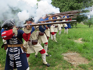 Girona resisteix! Jornades de recreaci&oacute; hist&ograve;rica de la Guerra de Successi&oacute;. Castell de Montju&iuml;c. Combat al pati d'armes