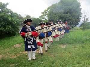 Girona resisteix! Jornades de recreaci&oacute; hist&ograve;rica de la Guerra de Successi&oacute;. Castell de Montju&iuml;c. Combat al pati d'armes