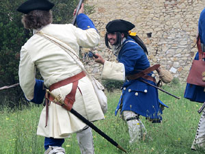 Girona resisteix! Jornades de recreaci&oacute; hist&ograve;rica de la Guerra de Successi&oacute;. Castell de Montju&iuml;c. Combat al pati d'armes