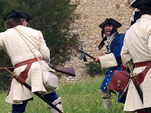 Girona resisteix! Jornades de recreaci&oacute; hist&ograve;rica de la Guerra de Successi&oacute;. Castell de Montju&iuml;c. Combat al pati d'armes