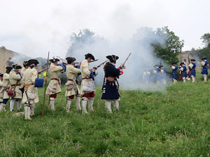Girona resisteix! Jornades de recreaci&oacute; hist&ograve;rica de la Guerra de Successi&oacute;. Castell de Montju&iuml;c. Combat al pati d'armes