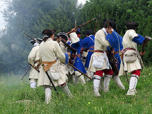 Girona resisteix! Jornades de recreaci&oacute; hist&ograve;rica de la Guerra de Successi&oacute;. Castell de Montju&iuml;c. Combat al pati d'armes