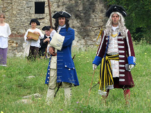 Girona resisteix! Jornades de recreaci&oacute; hist&ograve;rica de la Guerra de Successi&oacute;. Castell de Montju&iuml;c. Combat al pati d'armes