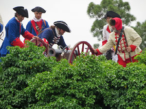 Girona resisteix! Jornades de recreaci&oacute; hist&ograve;rica de la Guerra de Successi&oacute;. Castell de Montju&iuml;c. Combat al pati d'armes