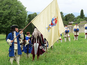 Girona resisteix! Jornades de recreaci&oacute; hist&ograve;rica de la Guerra de Successi&oacute;. Castell de Montju&iuml;c. Presentaci&oacute; de les unitats