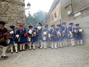 Girona resisteix! Jornades de recreaci&oacute; hist&ograve;rica de la Guerra de Successi&oacute;. Combat al carrer de Pere de Rocaberti