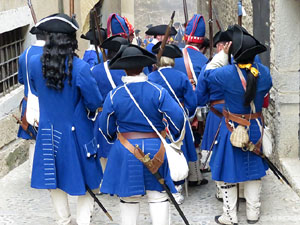 Girona resisteix! Jornades de recreaci&oacute; hist&ograve;rica de la Guerra de Successi&oacute;. Combat al carrer de Pere de Rocaberti