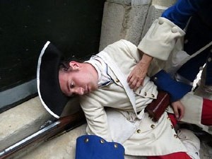 Girona resisteix! Jornades de recreaci&oacute; hist&ograve;rica de la Guerra de Successi&oacute;. Combat al carrer de Pere de Rocaberti