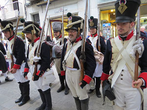 IX Festa Reviu els Setges Napole&ograve;nics de Girona. Desfilada pels carrers del Barri Vell