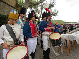 IX Festa Reviu els Setges Napole&ograve;nics de Girona. Desfilada pels carrers del Barri Vell