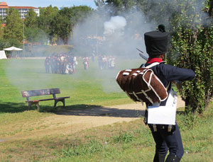IX Festa Reviu els Setges Napole&ograve;nics de Girona. Recreaci&oacute; d'una batalla al parc de les Ribes del Ter