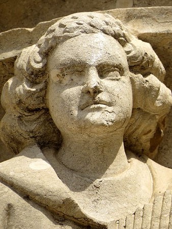 Detall d'una de les m&egrave;nsules