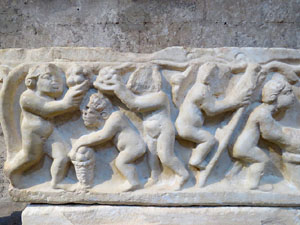Sarc&ograve;fag de les Estacions, principi segle IV dC