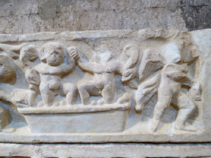 Sarc&ograve;fag de les Estacions, principi segle IV dC