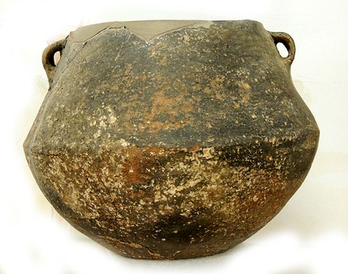 Gerra, cer&agrave;mica. Cova de Rocafesa (Sant Mart&iacute; de Ll&eacute;mena, Giron&egrave;s). 1800-1200 aC