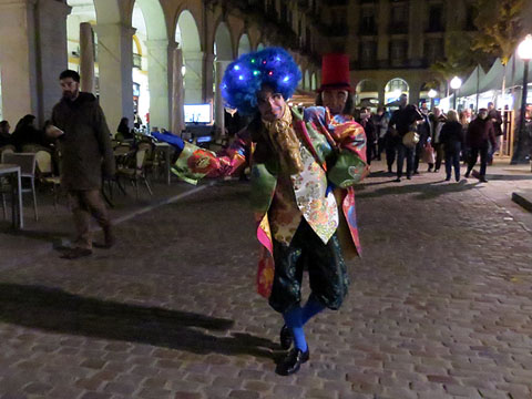 El senyor Canel&oacute; i l'Esperit de Nadal a la pla&ccedil;a de la Independ&egrave;ncia
