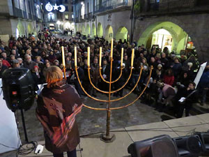 Nadal 2016. Encesa de les llums de Hanukk&agrave; a la pla&ccedil;a del Vi