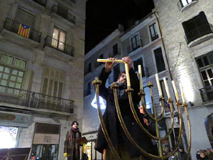 Nadal 2016. Encesa de les llums de Hanukk&agrave; a la pla&ccedil;a del Vi