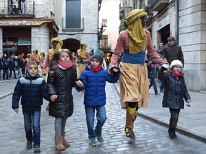 La Cavalcada de Reis 2017. La precavalcada des de la Merc&egrave; pels carrers de Girona