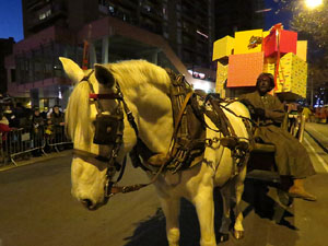 La Cavalcada de Reis 2017. Desfilada pels carrers de la ciutat, fins la pla&ccedil;a del Vi