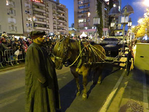 La Cavalcada de Reis 2017. Desfilada pels carrers de la ciutat, fins la pla&ccedil;a del Vi