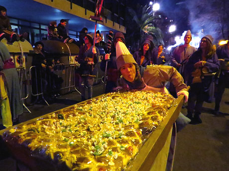 La Cavalcada de Reis 2017. Desfilada pels carrers de la ciutat, fins la pla&ccedil;a del Vi