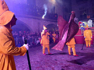 La Cavalcada de Reis 2017. Arribada a la pla&ccedil;a del Vi i rebuda de l'alcaldessa