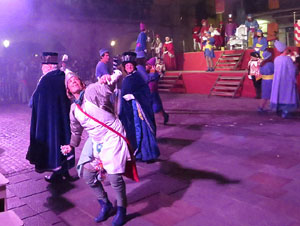 La Cavalcada de Reis 2017. Arribada a la pla&ccedil;a del Vi i rebuda de l'alcaldessa