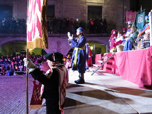La Cavalcada de Reis 2017. Arribada a la pla&ccedil;a del Vi i rebuda de l'alcaldessa