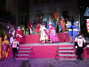 La Cavalcada de Reis 2017. Arribada a la pla&ccedil;a del Vi i rebuda de l'alcaldessa