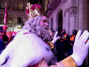 La Cavalcada de Reis 2017. Arribada a la pla&ccedil;a del Vi i rebuda de l'alcaldessa