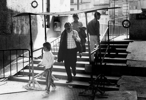 Construcci&oacute; de les rampes lateral del pont de Sant Agust&iacute;. Mar&ccedil; 1989
