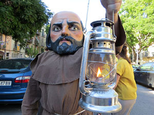 Sant Joan 2016. Arribada de la Flama del Canig&oacute;. La cercavila
