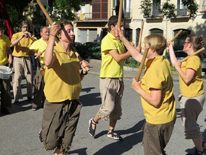 Sant Joan 2016. Arribada de la Flama del Canig&oacute;. La cercavila