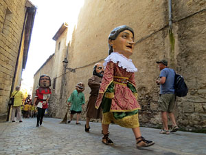 Sant Joan 2016. Arribada de la Flama del Canig&oacute;. La cercavila