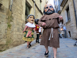 Sant Joan 2016. Arribada de la Flama del Canig&oacute;. La cercavila