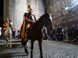 Setmana Santa 2016 a Girona. Sortida dels Manaies per lliurar el Pen&oacute;