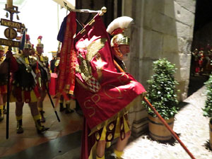 Setmana Santa 2016 a Girona. Sortida dels Manaies per lliurar el Pen&oacute;