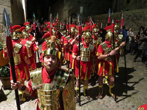 Setmana Santa 2016 a Girona. Sortida dels Manaies per lliurar el Pen&oacute;