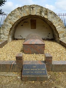 Tomba de l'abat Sauni&egrave;re