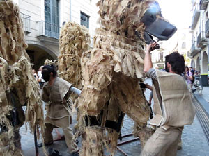 Festival Und&agrave;rius 2016. Espectacle de carrer &Oacute;ssos del Pirineu, amb la Companyia Tutatis