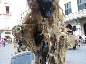 Festival Und&agrave;rius 2016. Espectacle de carrer &Oacute;ssos del Pirineu, amb la Companyia Tutatis